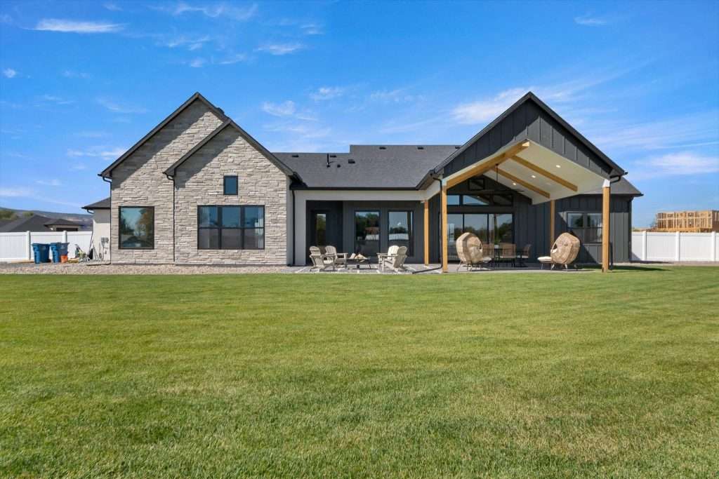 oakBuiltHomes-parade-of-homes (2)